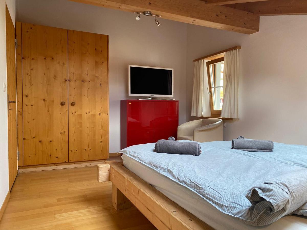 Апартаменты Attic In The Alps Luzein Экстерьер фото