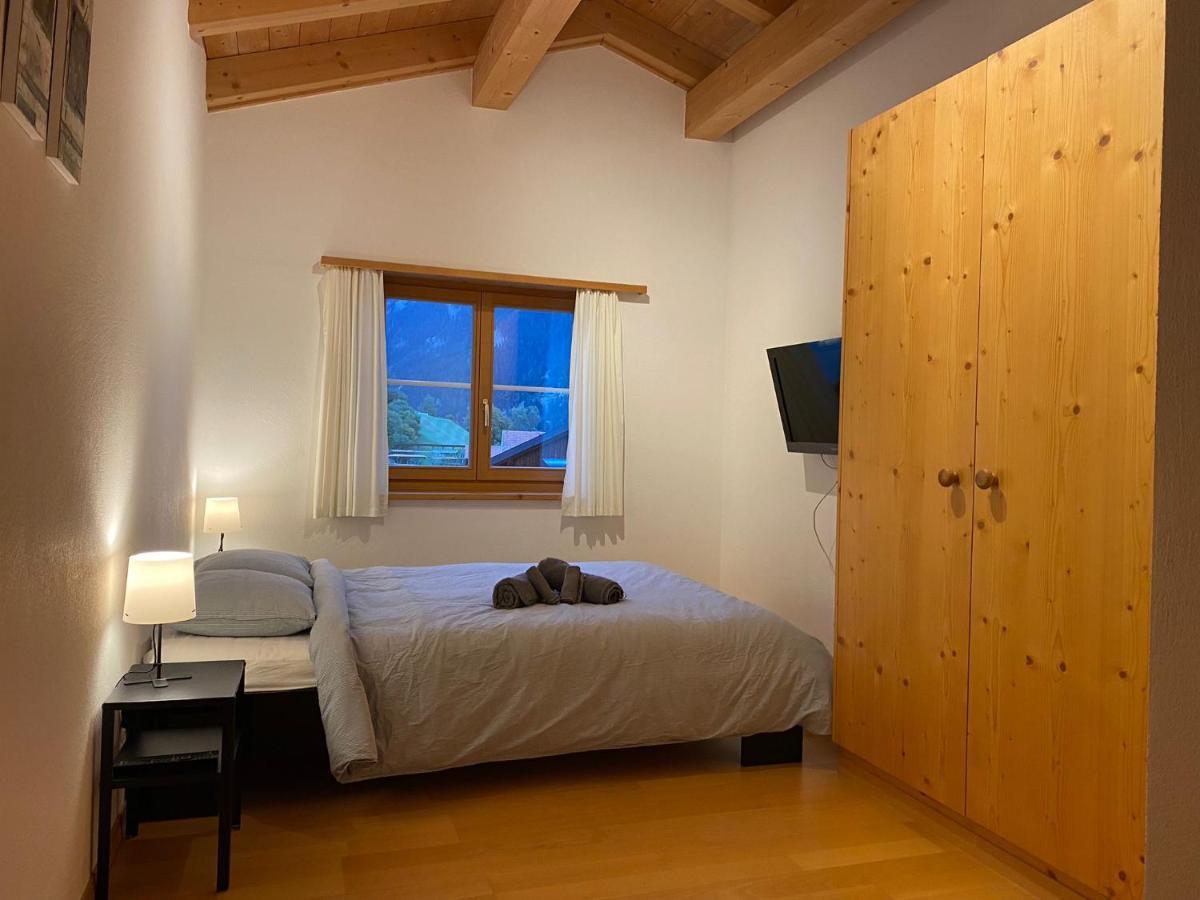 Апартаменты Attic In The Alps Luzein Экстерьер фото